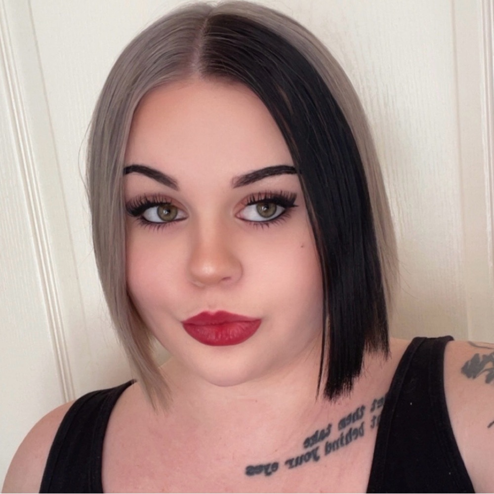 Meet your Posher, Kassie